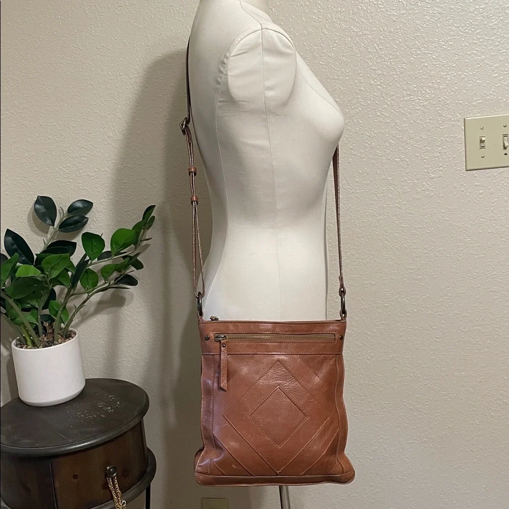 Lucky Brand Baldwin leather crossbody purse